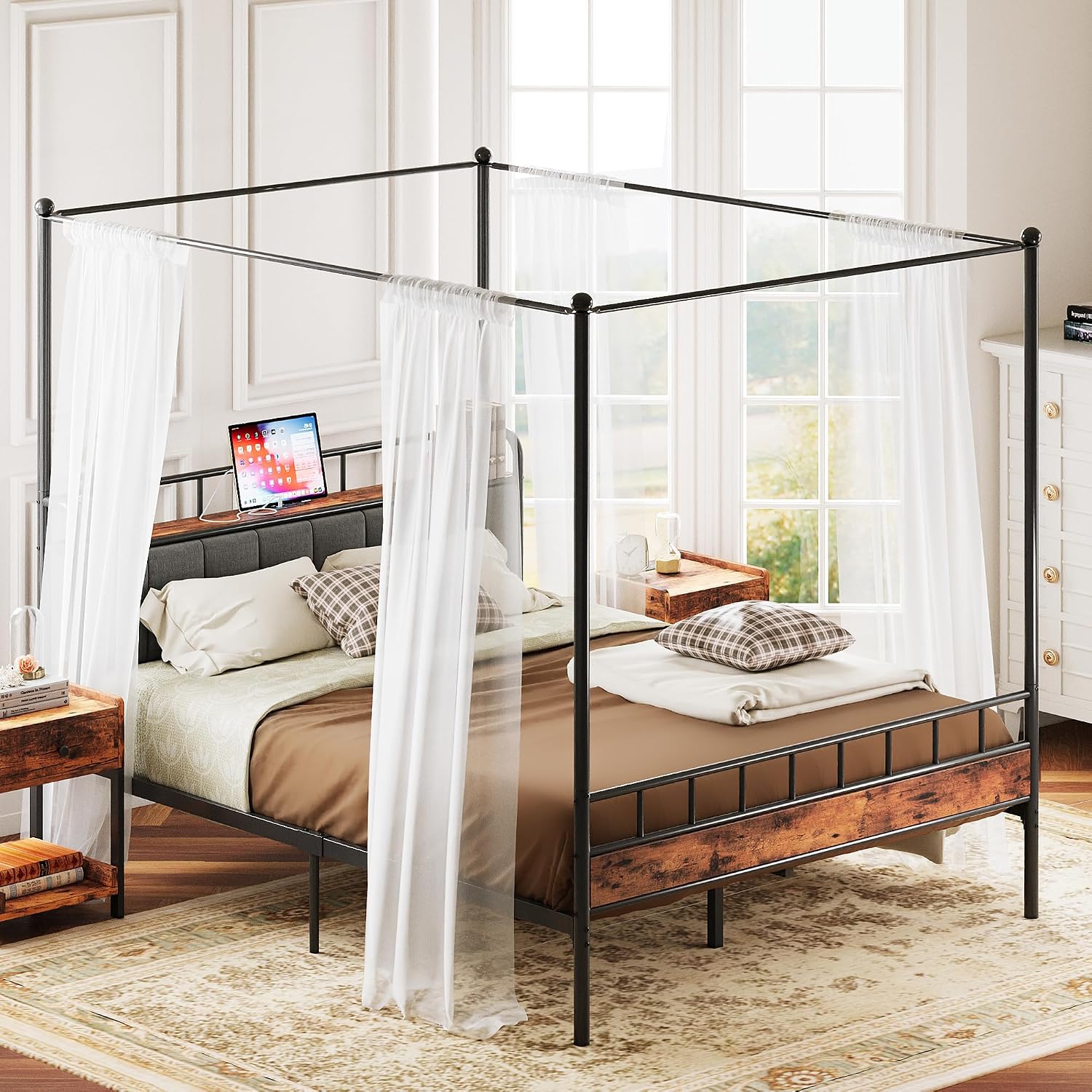 Canopy Bed Frame Metal Queen - クイーンサイズのキャノピーベッドフレーム、収納付きヘッドボード、充電ステーション、金属製プラットフォーム、ボックススプリング不要、寝室用家具、カスタマイズ可能