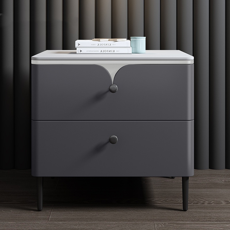 Solid Wood Nightstand 2 Drawers - モダンな無垢材ベッドサイドテーブル、焼結石トップとレザートリム付き、2つの引き出し付きナイトスタンド、寝室収納用